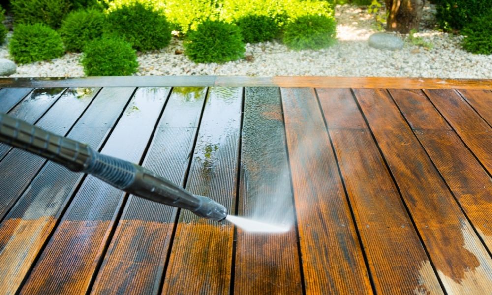 Things To Consider When Starting a Pressure Washing Business